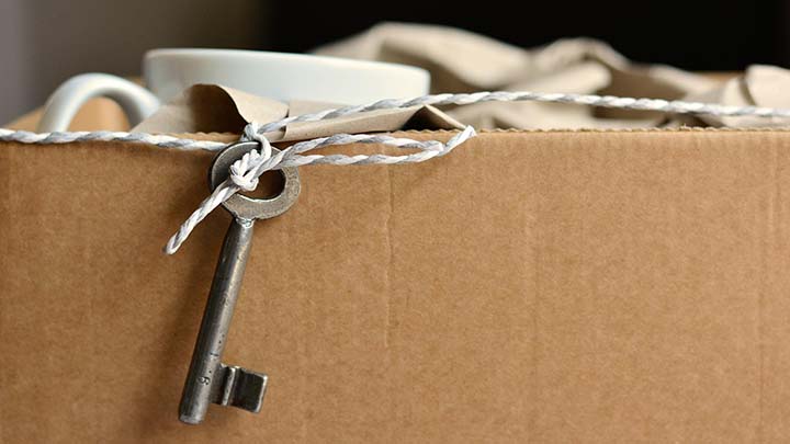 7 Things to Consider Before Accepting an Offer to Relocate for Work